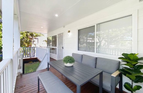 Shoal Bay Apartment | Beach House Shoal Bay Villa 1