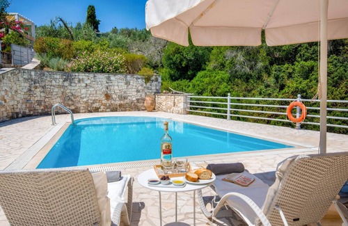 Katsimatika Villa | Beach House Sophia in Paxi