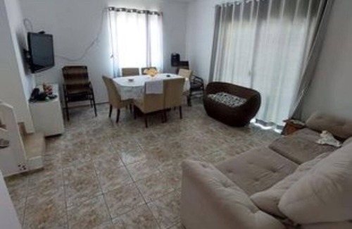 Palhoca House | Beach house with pool