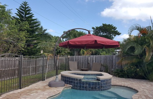 Beach Club Colony House | BEACH HOUSE WITH PRIVATE SALTWATER POOL & SPA + WALK TO BEACH