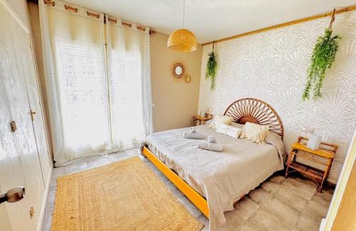 Comarruga House | Beach house with private swimming pool * 5 min walk to the beach