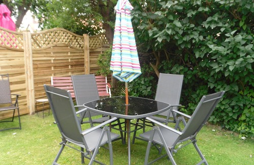 Llandudno Apartment | Beach Hut Apartment, Llandudno - Beautifully Renovated