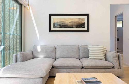 Ocean Grove Villa | Beach luxury retreat- 2 bedroom, 2 bathroom, shops, pet friendly, parking