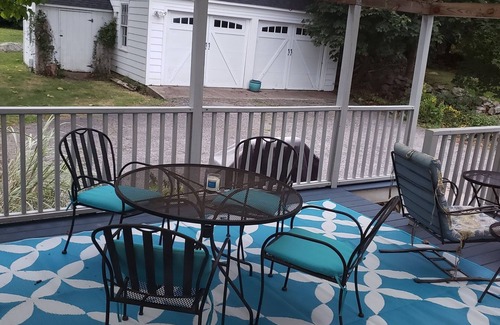 Westerly Cottage | Beach Pass included. Tidy, quiet house w/Porch. Sleeps 7