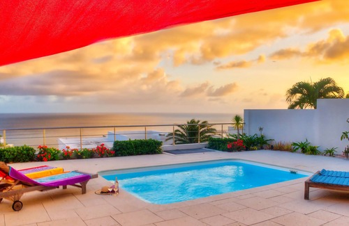 Indigo Bay Villa | Beach - Private Heated Pool - 2 Master King Bedrooms - Auto Generator Power