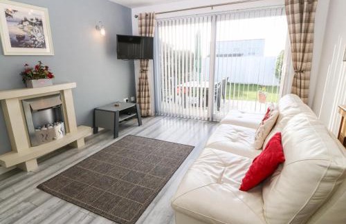 Holyhead House | Beach Reach