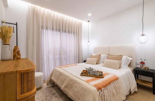 Armacao de Pera House | Beach Townhouse - Luxury, Wi-Fi, AC, 2 mins from the beach