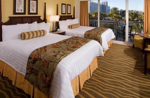 St. Pete Beach Resort | Beach Vacay Right Now! 4 Relaxing Units with Resort Views! Pool & Free Parking!