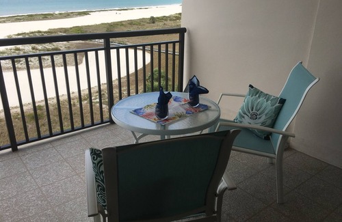 Sand Key Condo | BEACHES ARE BEAUTIFUL—ENJOY a 7th Floor CONDO!
