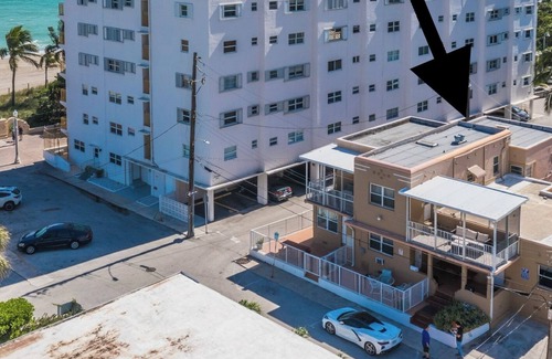 Hollywood South Central Beach Apartment | Beachfront 1BR/1BA at the Beach and Boardwalk entrance