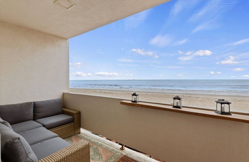 Carpinteria Condo | Beachfront 2BR Condo in Sunny Carpinteria