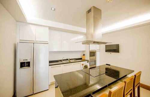 Sa Khu Apartment | Beachfront 3br Luxe plunge Pool On Naithon Beach