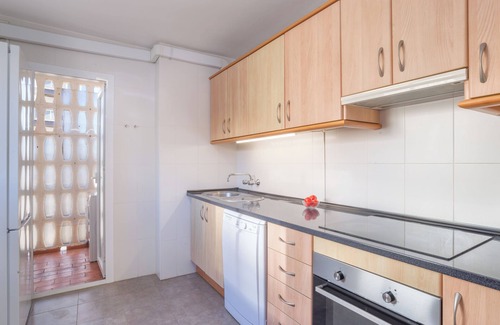 Fuengirola Apartment | Beachfront Apartment with Sea View, Pool, Garden, Terrace, Balcony, A/C & Wi-Fi