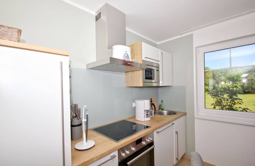 Gohren Apartment | Beachfront apartment with terrace, use of swimming pool and sauna - Rex Rugia apartment 14-3