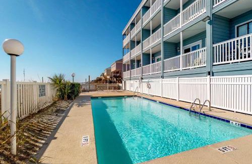 Garden City Apartment | Beachfront Blessing