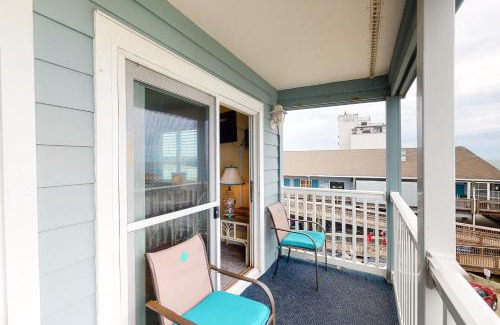 Garden City Apartment | Beachfront Blessing