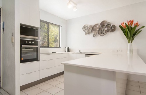 Port Douglas Apartment | Beachfront Bliss 206