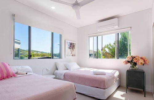 Yeppoon Villa | Beachfront Bliss on Todd!