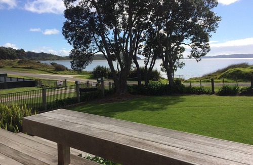 Opito Bay Cottage | Beachfront Cottage - Opito Bay Holiday Cottage