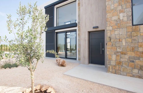 Cala Murada Villa | Beachfront design villa in Bauhaus style, pool, highspeed internet, air conditioning/heating