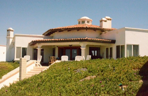 Las Conchas House | Beachfront House in Las Concha's.