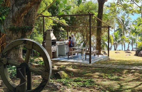 Veloso House | Beachfront House with Private Pier - Veloso and Curral