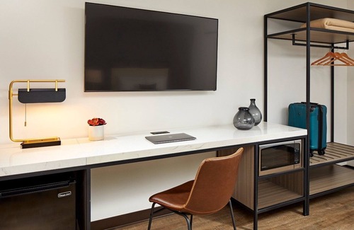 Beach Barber Tract Hotel | Beachfront La Jolla Retreat | 1 Unit | Steps to Shore