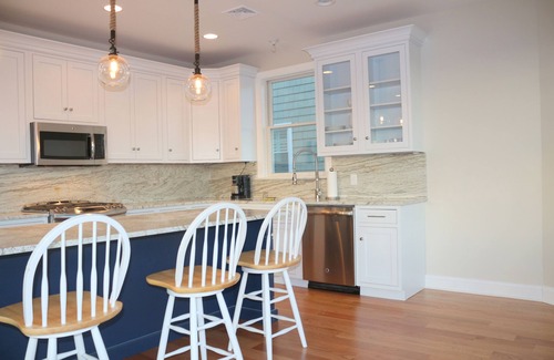 Dover Beaches North House | Beachfront! Lavallette, Monterey Beach sleeps12 dock! Open May 27 to June 29