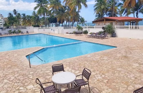 Carolina Condo | Beachfront Lux Gem in of Isla Verde Walk 2 Eat