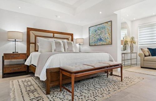 Mameyes II Apartment | Beachfront Luxury 1BR-Ocean Villas
