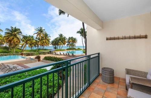 Mameyes II Apartment | Beachfront Luxury 1BR-Ocean Villas