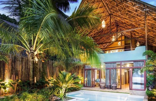 El Nido Villa | Beachfront Luxury Pool Villa with Sunset View
