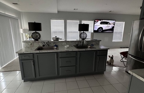 Queens House | Beachfront Near JFK