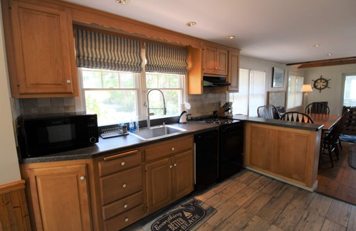 Campground Landing Cottage | Beachfront on Cape Cod Bay in Eastham! (1039)