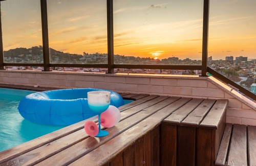 Centro Apartment | Beachfront Penthouse at Praia dos Anjos with Private Pool and BBQ Area