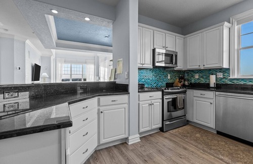 Sandbridge Condo | Beachfront Penthouse! 4Bd/3Bth