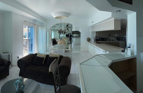 Centro Playas Condo | Beachfront Penthouse in downtown Rosarito Beach