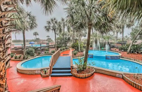 Briarcliffe Acres Condo | Beachfront Resort Condo w/Lazy River & Pools.