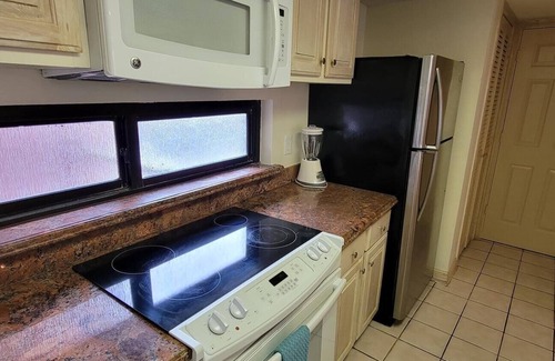 South Padre Island Condo | Beachfront Resort * Heated Pool * Sleeps Heaps (Saida Royale 9039) by RedAwning