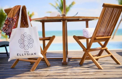 Placencia Hotel | Beachfront Studio at The Ellysian