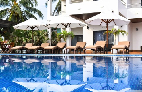 Placencia Hotel | Beachfront Studio at The Ellysian