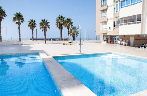 Costa de Caparica Apartment | Beachfront Sunset Apartment