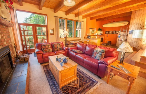 Tonquin Beach House | Beachfront Tofino- For Families!