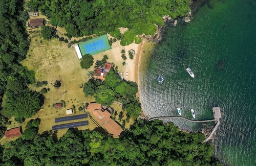 Angra dos Reis Villa | Beachfront villa in Angra dos Reis - Ang009