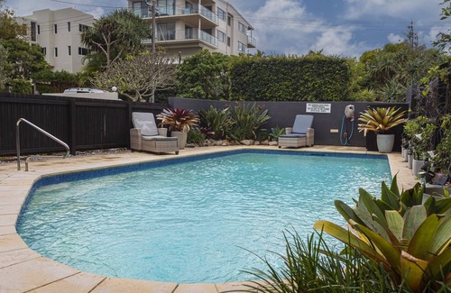 Sunshine Beach House | Beachside 2-Bed House with Pool, Courtyard & BBQ