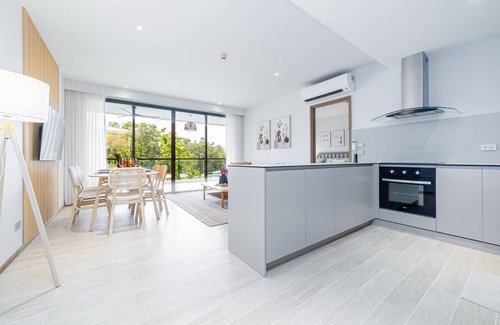 Bang Tao Apartment | Beachside 2BR 200 m to BangTao beach