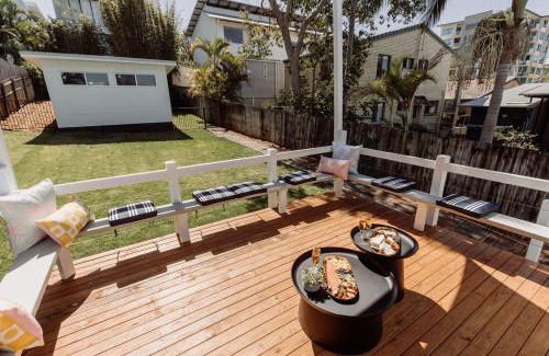 Mooloolaba House | Beachside Pet-Friendly Retreat in Mooloolaba