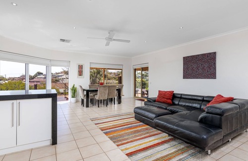 South Bunbury House | Beachside Retreat - Bunbury