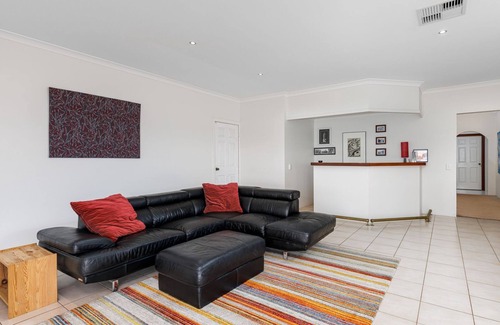 South Bunbury House | Beachside Retreat - Bunbury