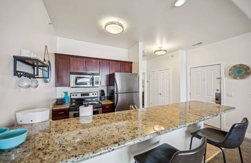 Lake Delton Condo | Beachview Twin #1 at Delton Grand (428)